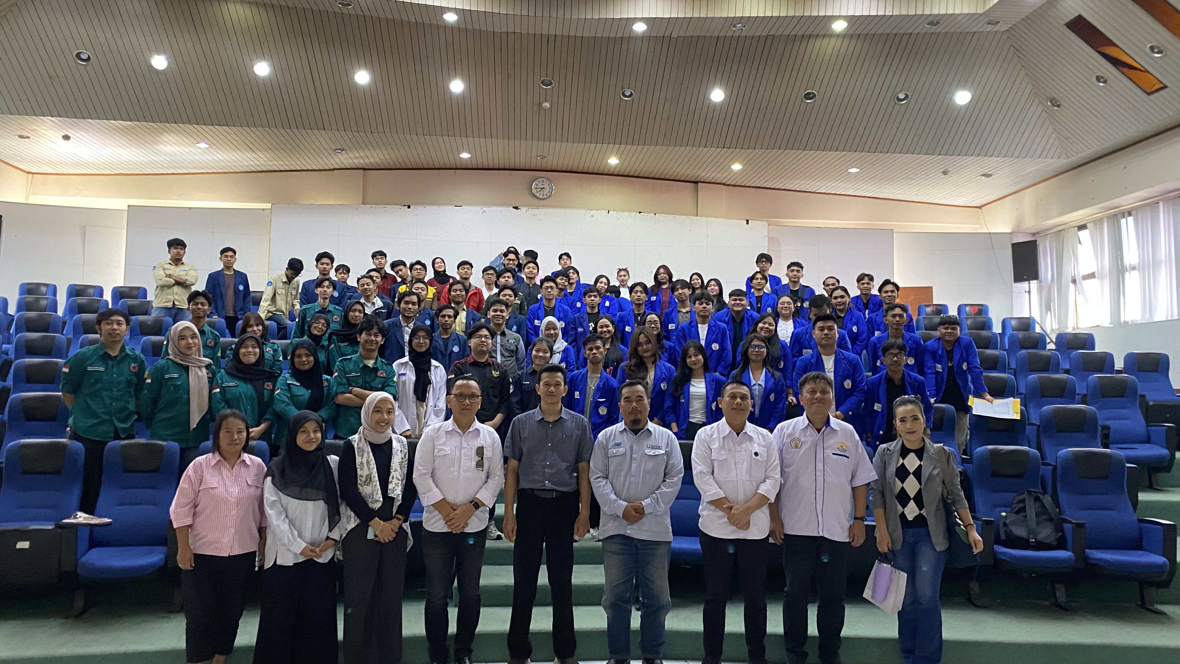 Benchmarking Ormawa bersama Politeknik Negeri Manado