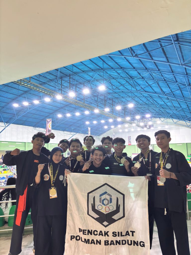 Tampil Perkasa di Bandung Open Tournament 2025, UKM Pencak Silat Polman Bandung Sabet Deretan Medali Emas dan Perak
