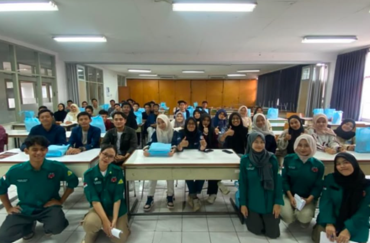 BEM-KM Polman Bandung Salurkan Donasi untuk Mahasiswa Terdampak Bencana Alam